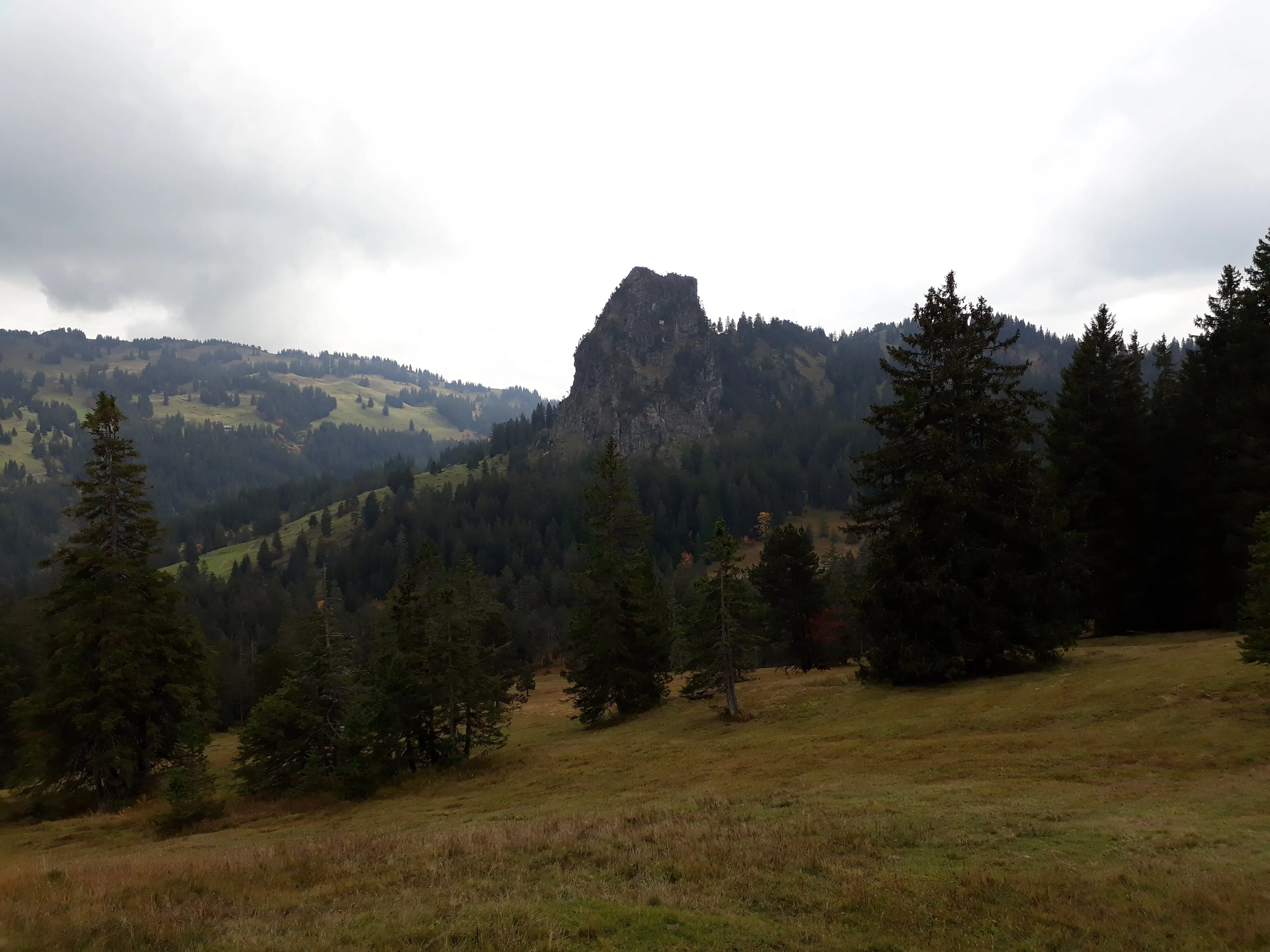 El Gross Schijen, junto al Ibergeregg, en otoño.