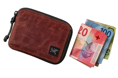 Phone, ID, cash